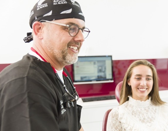 Beratungsgespräch in der DOC Praxisklinik im Wiley Neu-Ulm